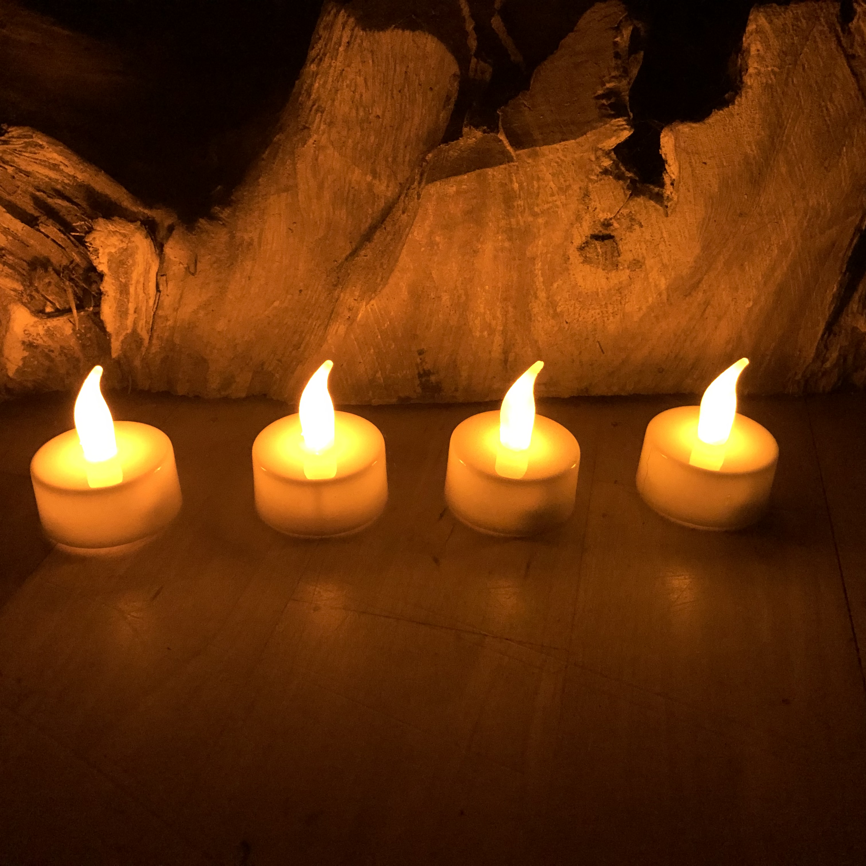 10er LED Teelichter - Flammenlose flackernde Kerzen - mit Timer und Fernbedienung