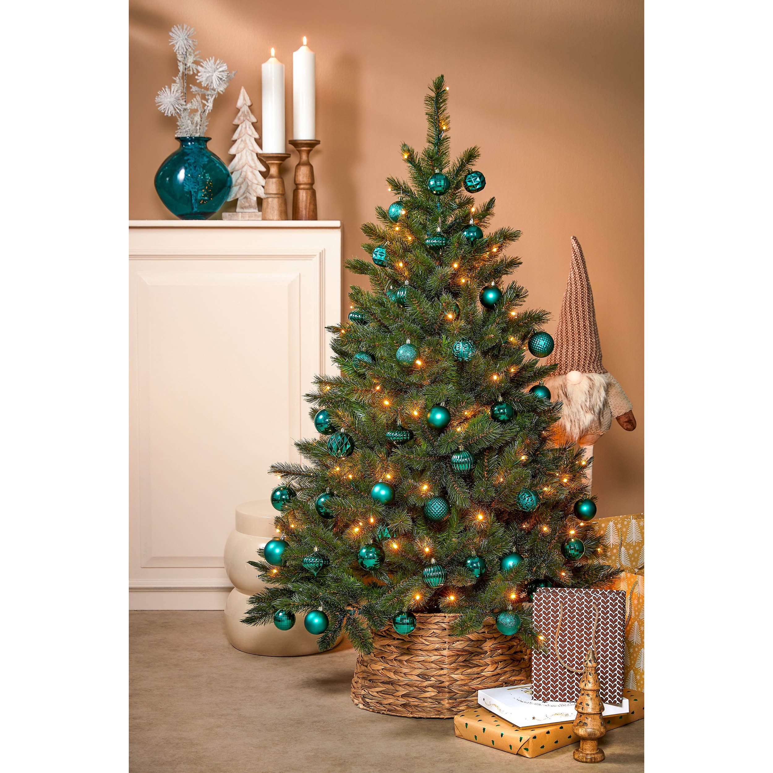 Großer künstlicher Tannenbaum - naturgetreu - H 185 und 215 cm