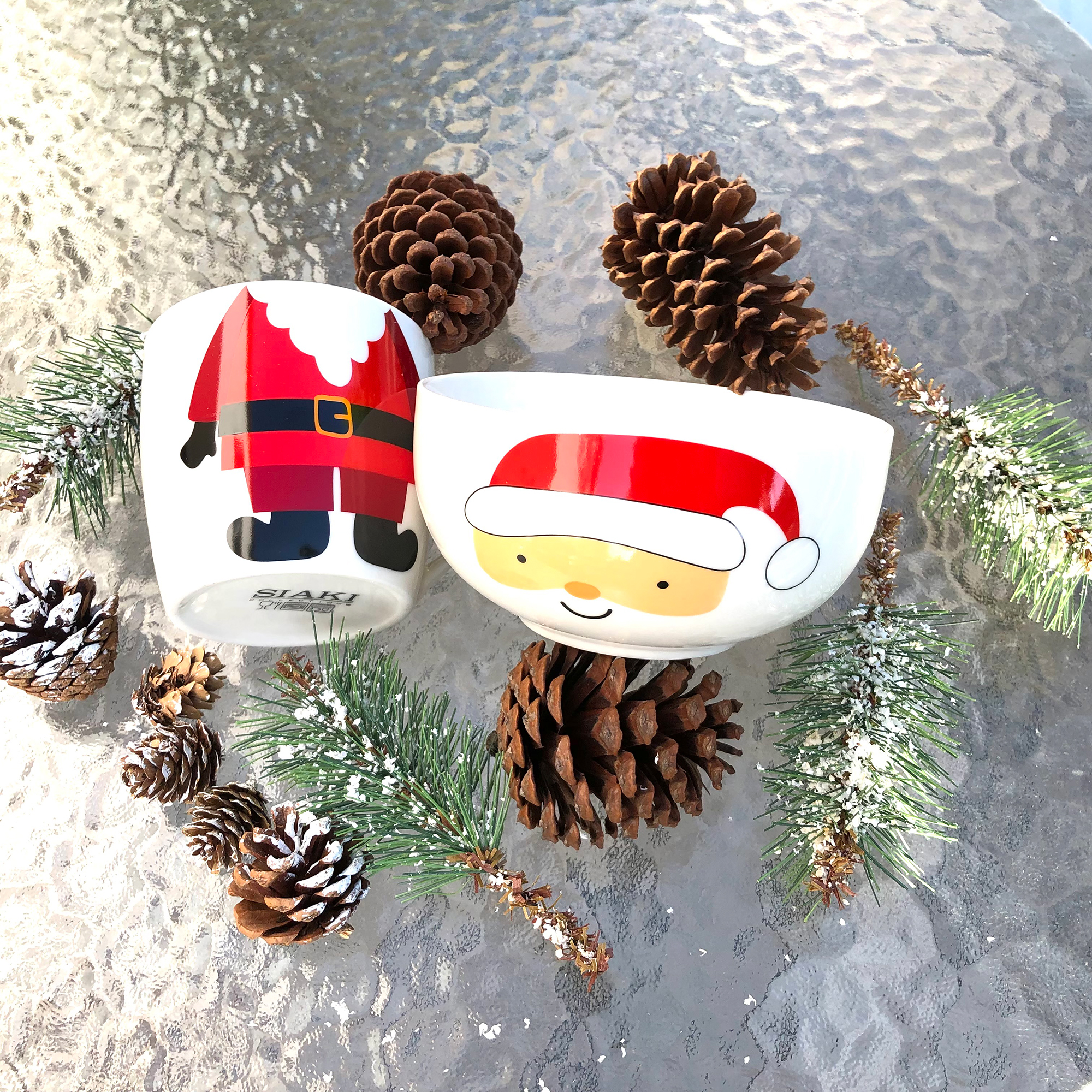2-tlg. Set Weihnachtsgeschirr  - Becher und Schale aus Porzellan in weihnachtlichem Outfit