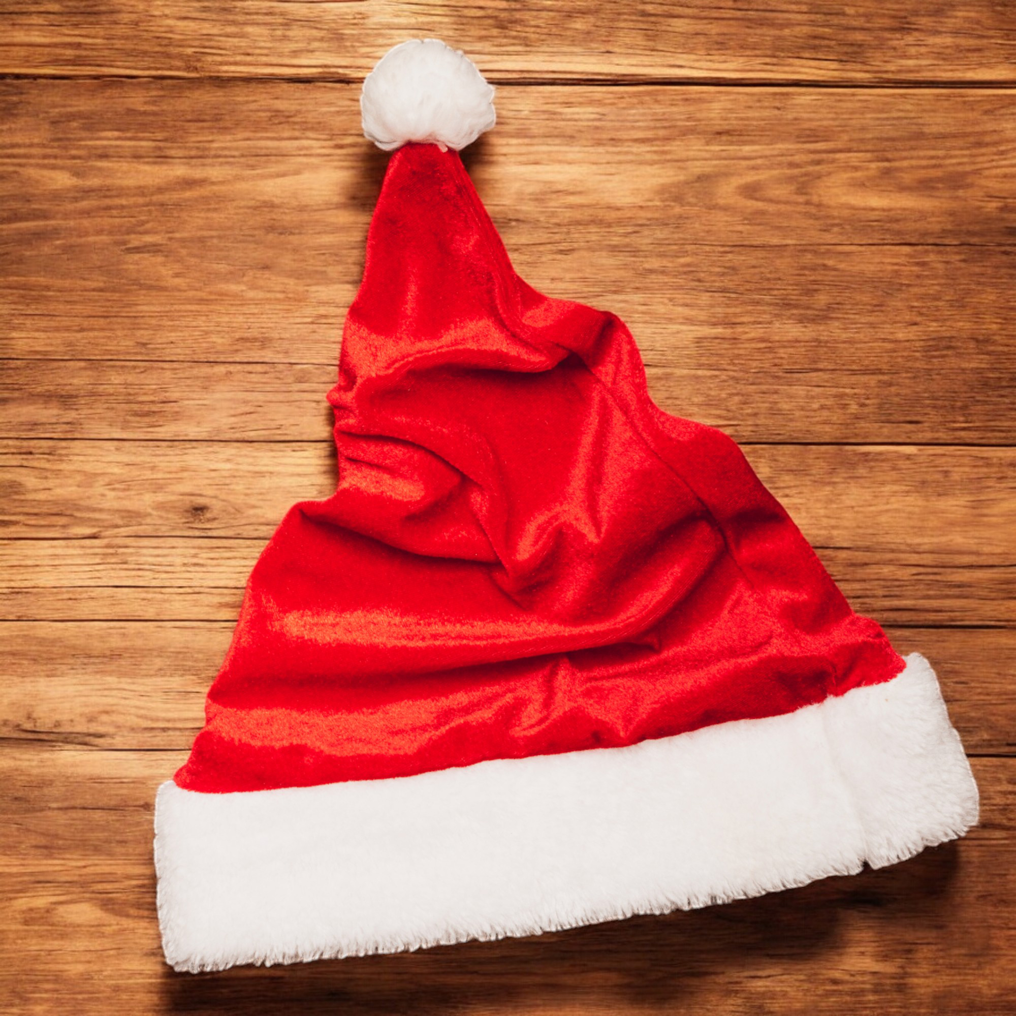 6 x Weihnachtsmützen aus kuscheligem Plüsch - Nikolausmütze mit Bommel