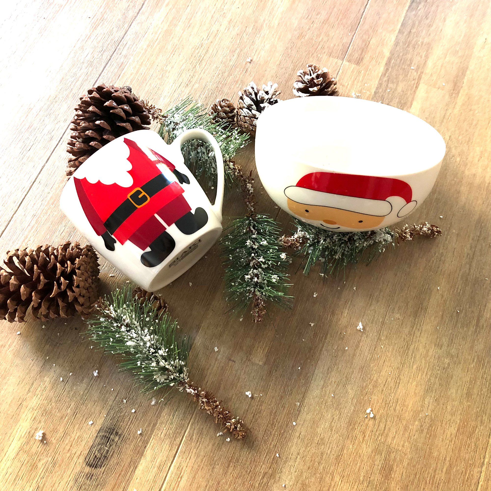 2-tlg. Set Weihnachtsgeschirr  - Becher und Schale aus Porzellan in weihnachtlichem Outfit