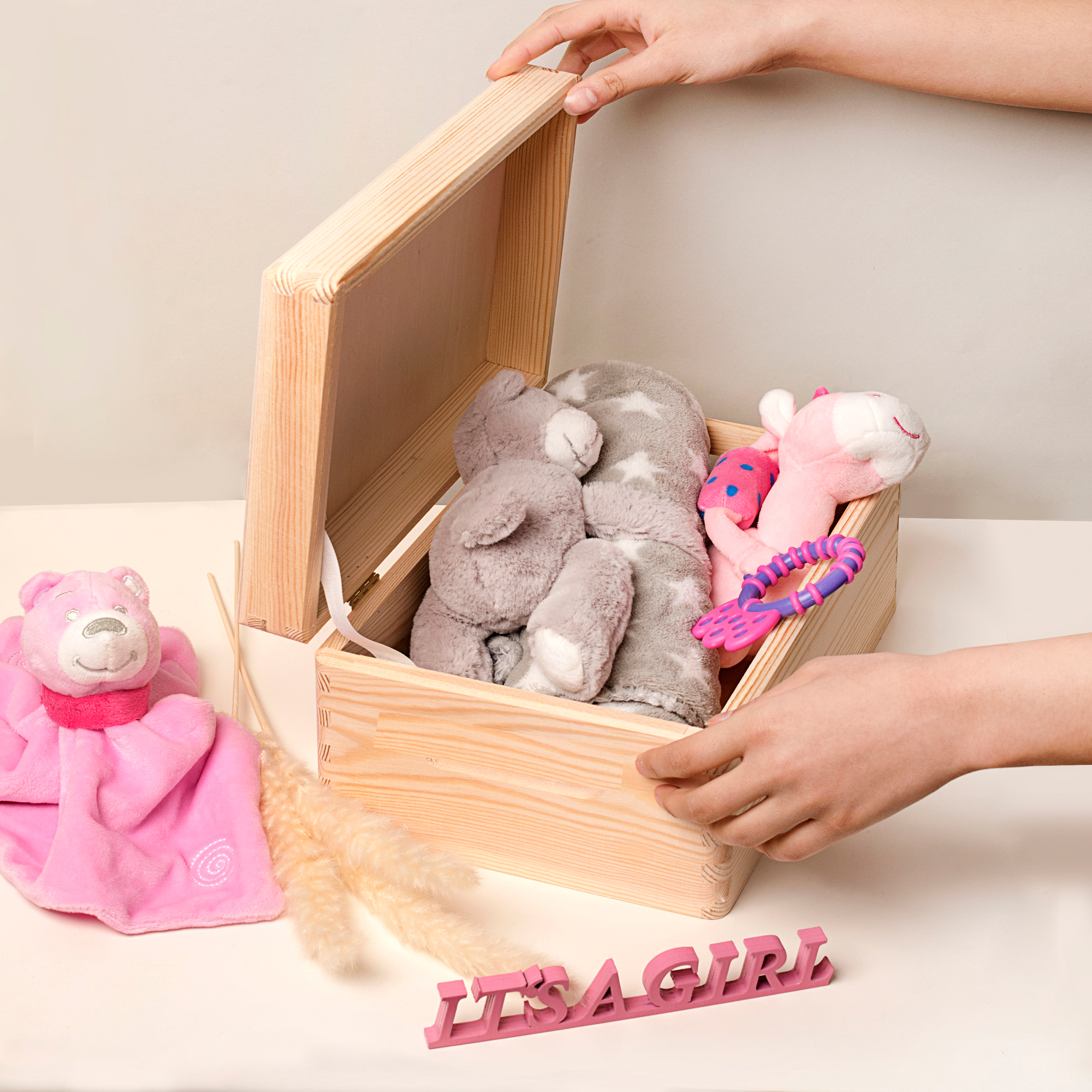 Erinnerungsbox Baby "Name" - individuell graviert zur Geburt