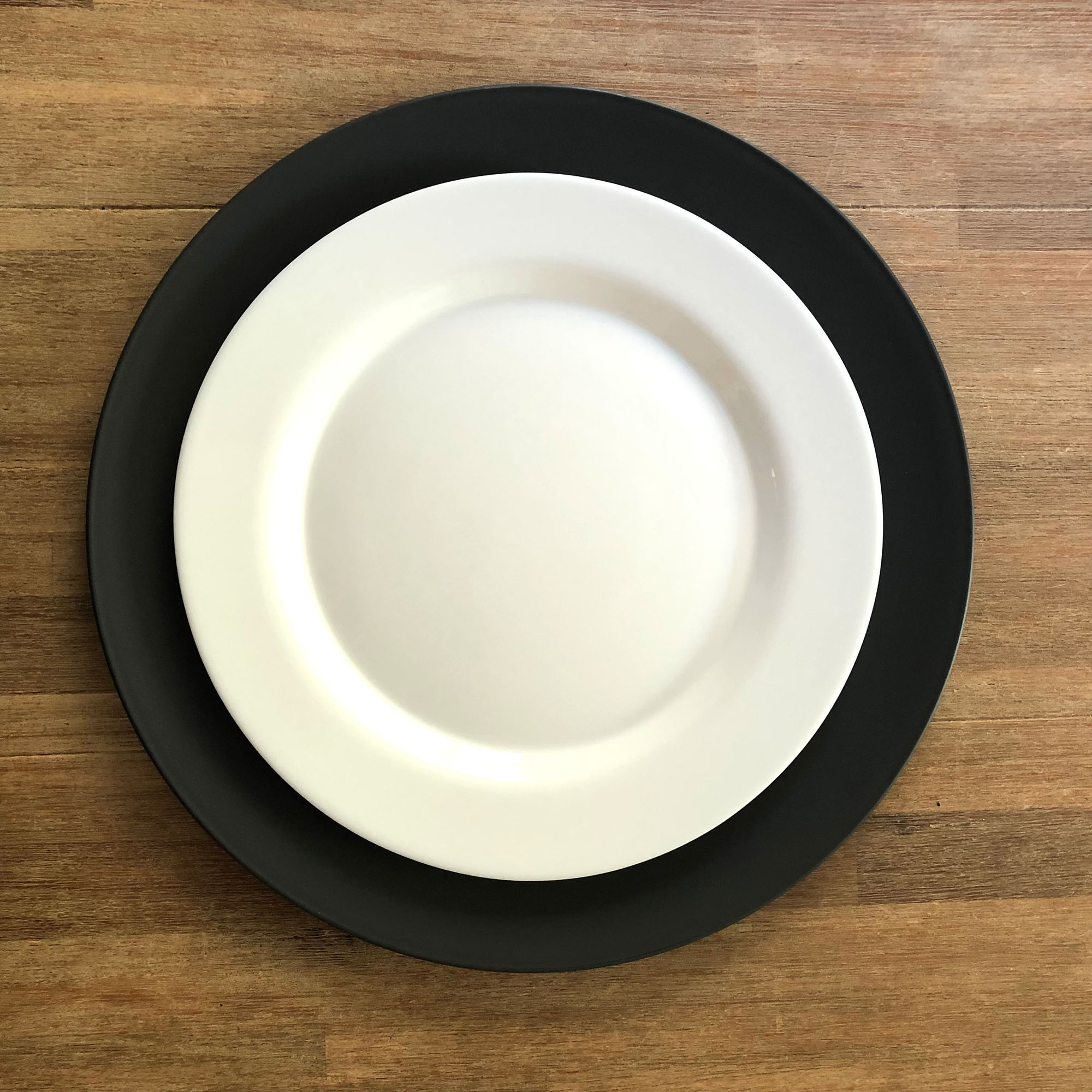 6 x Platzteller stilvoll - glänzend schwarz Ø 33 cm