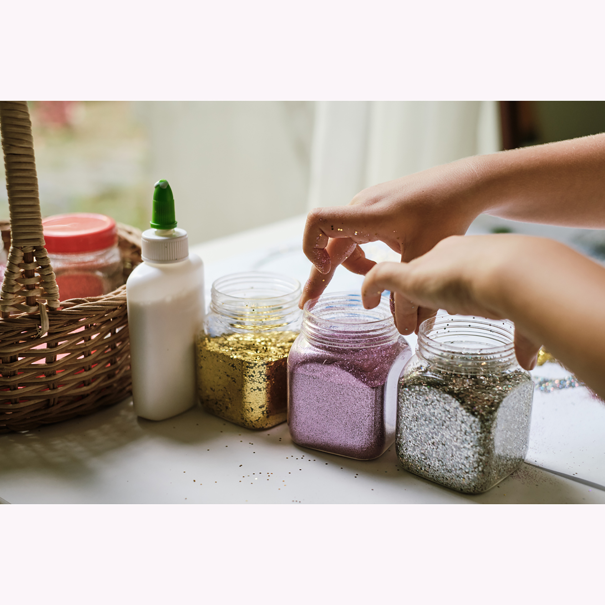 Glitterpuder zum Basteln - 5 Farben - 100 g pro Flasche - Glitzerpuder