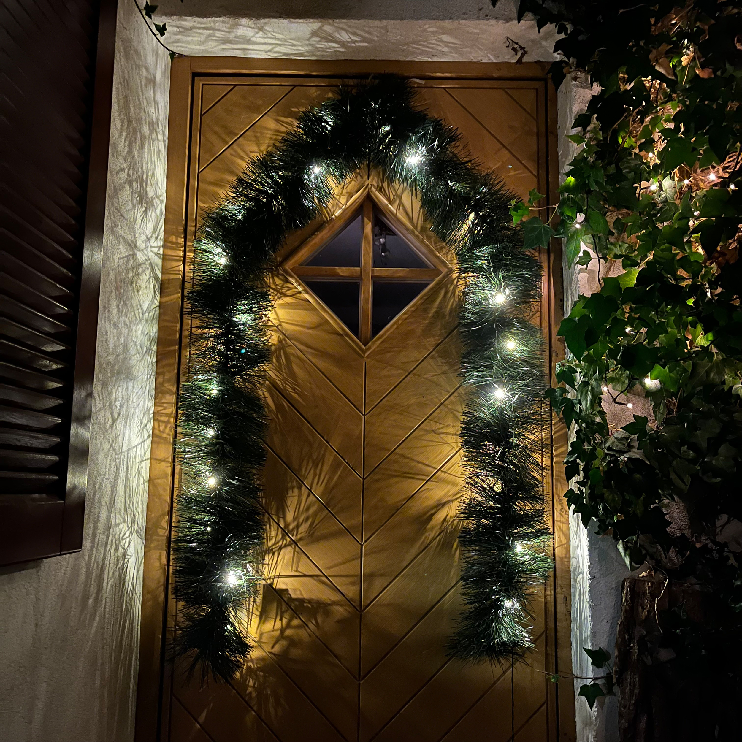 Weihnachtsgirlande 270 cm mit 26 LED´s - batteriebetrieben