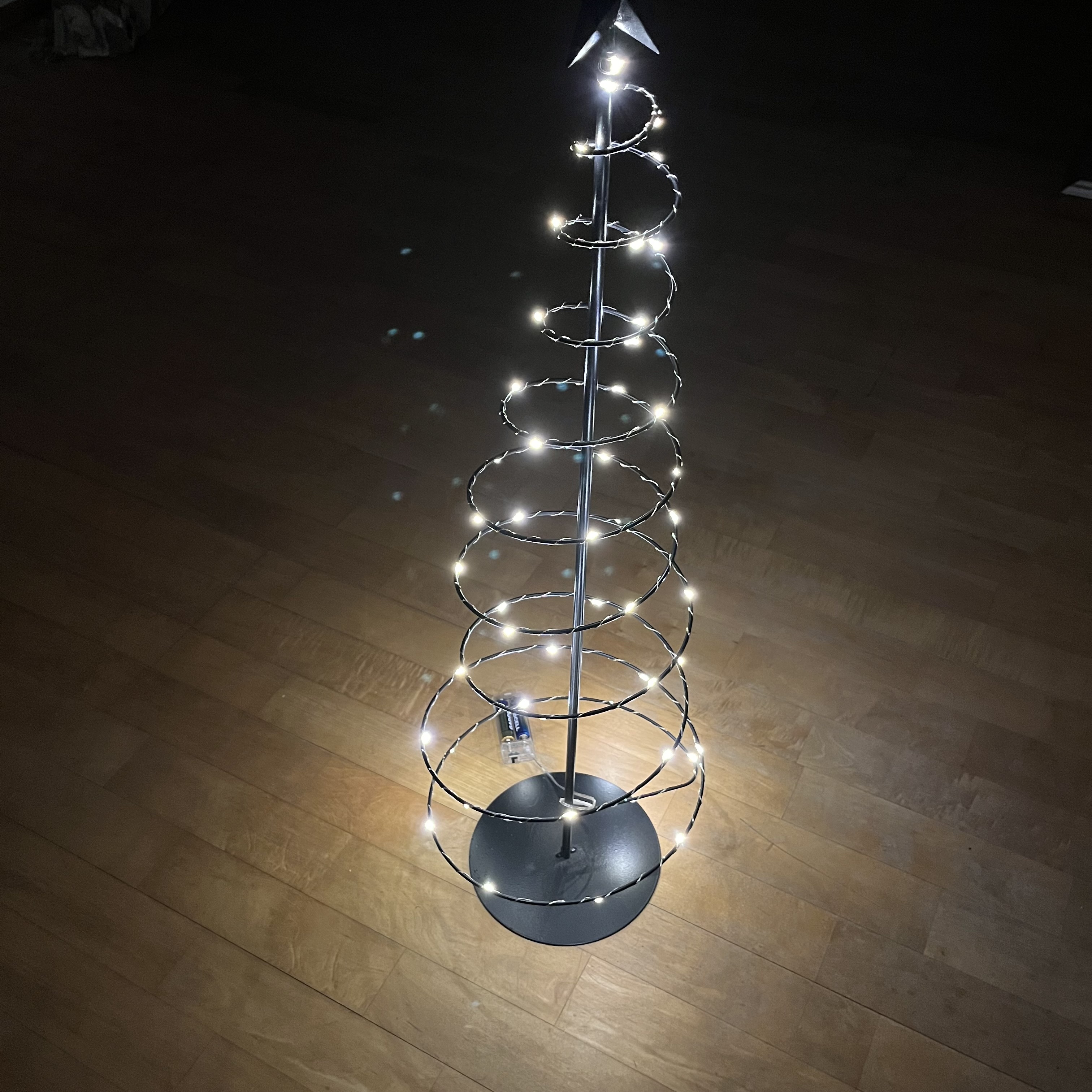 LED-Tanne aus Metall mit LED-Beleuchtung