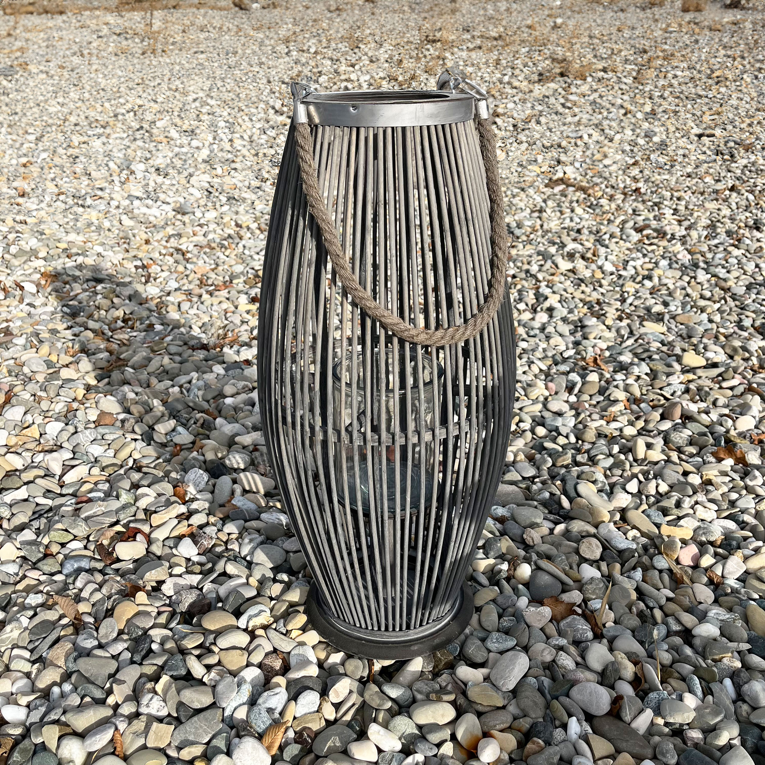 Laterne aus Bambus mit Henkel und Glaszylinder H 40 bis 74 cm